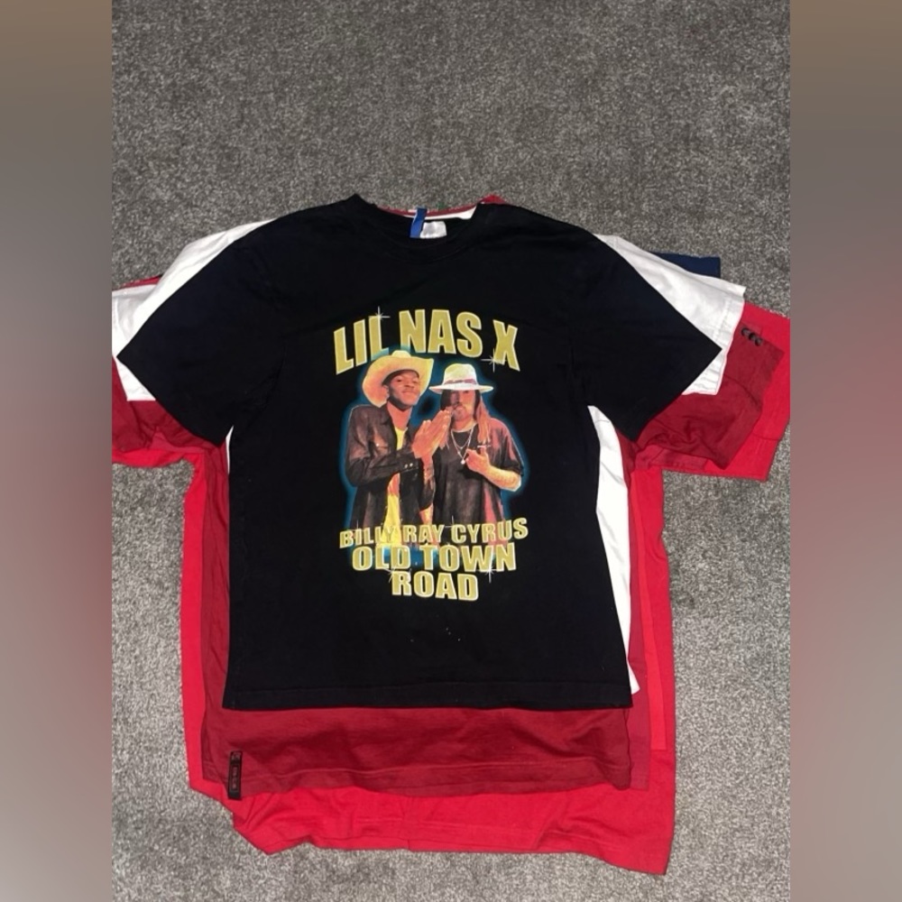 Lil Nas X Billy Ray Cyrus Graphic Tee (Size SMALL)
